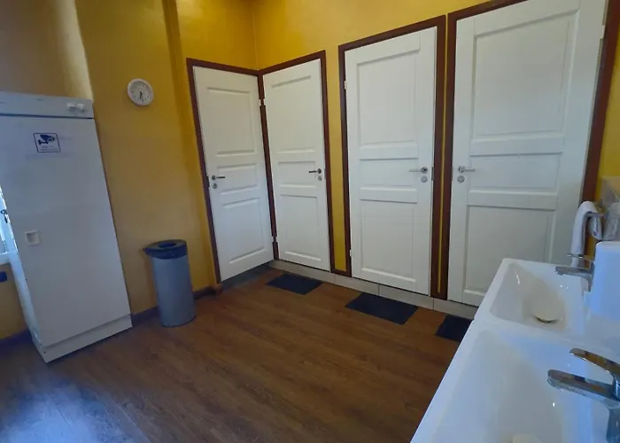 Reval Hostel ホステル *