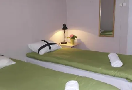 بيت شباب Reval